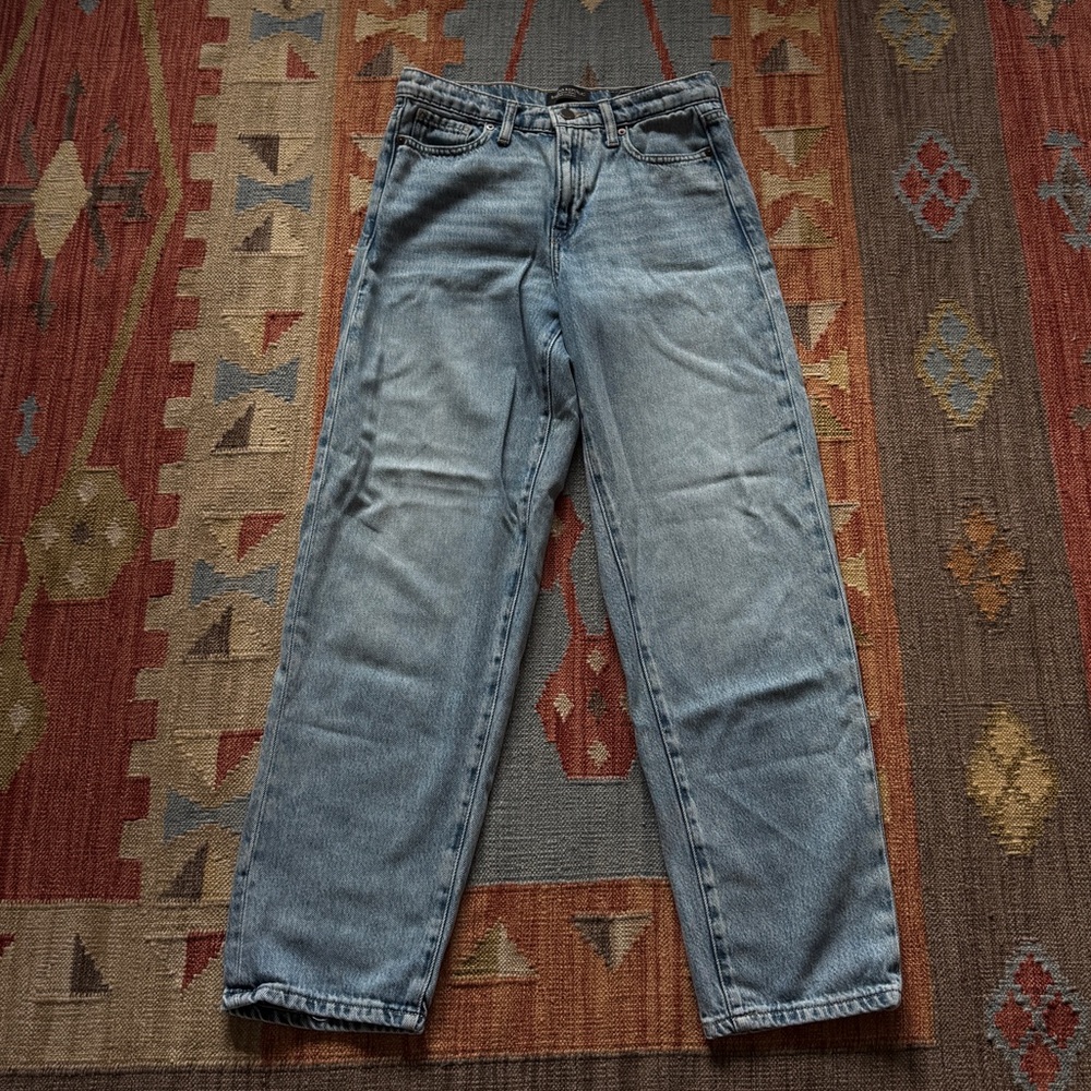 Banana Republic High-Rise Barrel Fit Jean